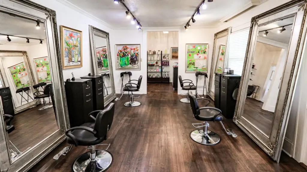 Charlotte Hair Salon - Poza Salon